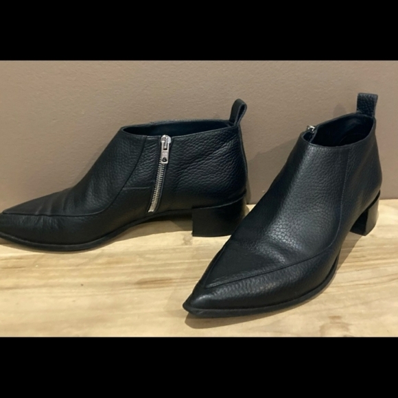 Everlane the Boss pointed toe black pebbled leather ankle Booties 6.5 - Picture 3 of 8